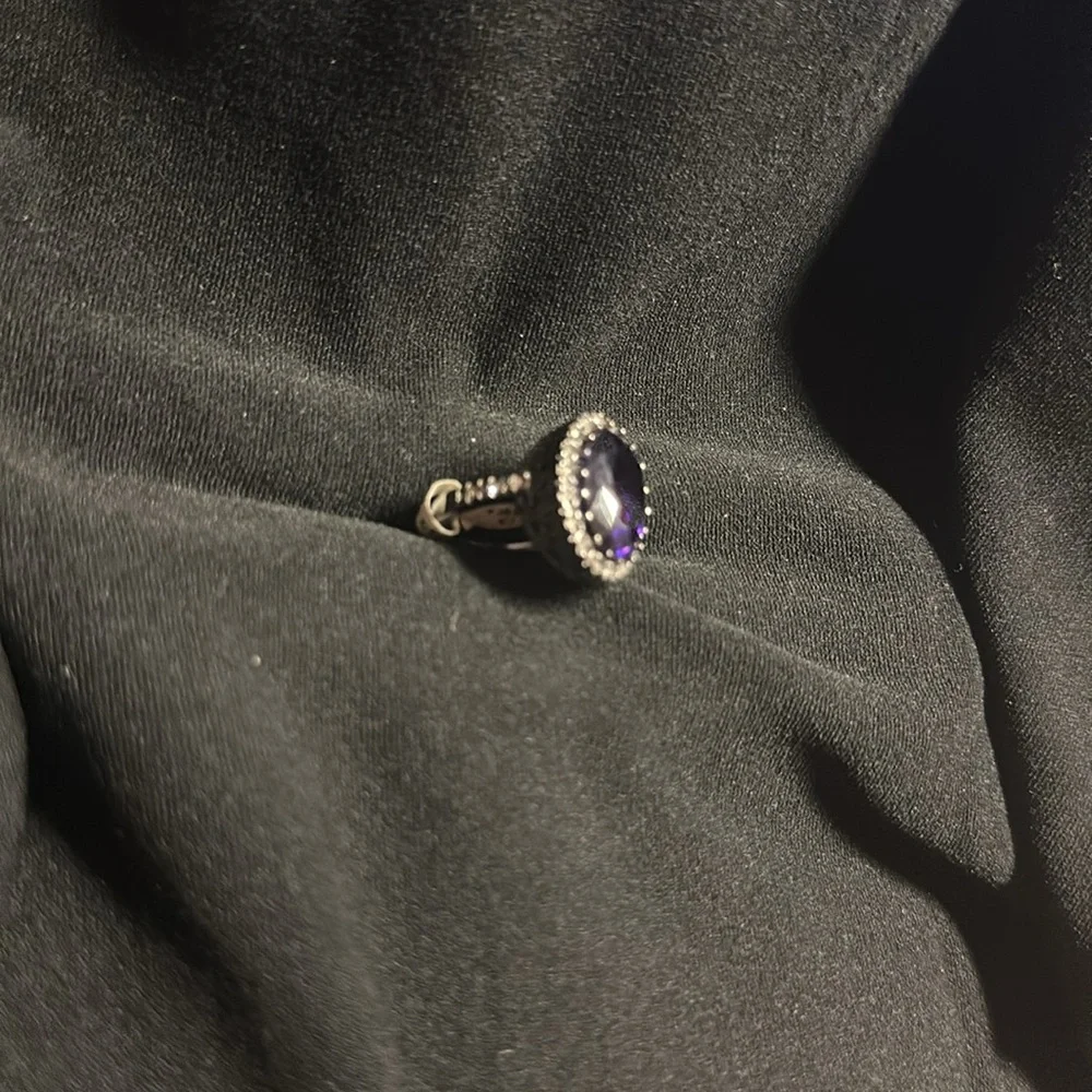 # 49 - Picture 2 of 2
